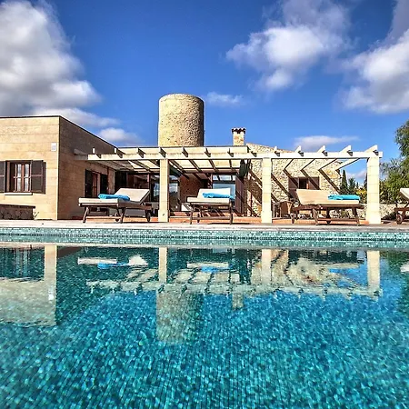 Son Bennassar Villa *